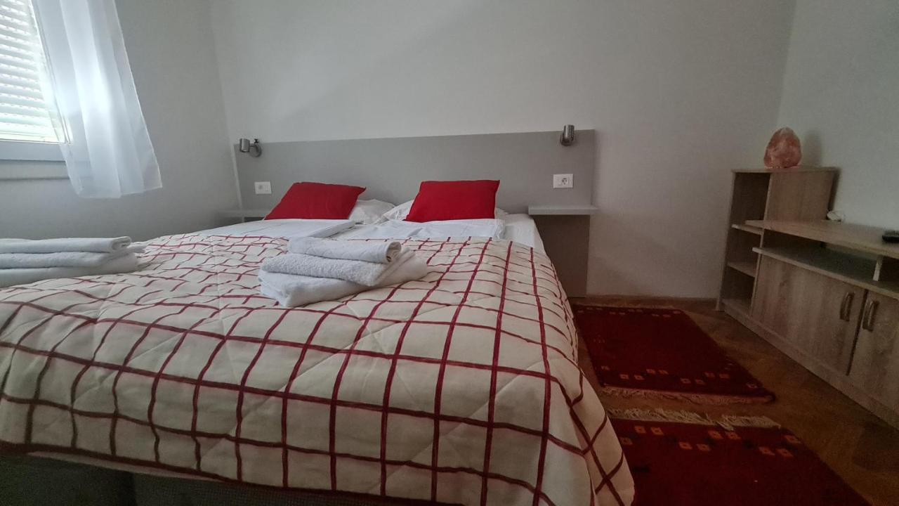 Sara Apartamento Mostar Exterior foto